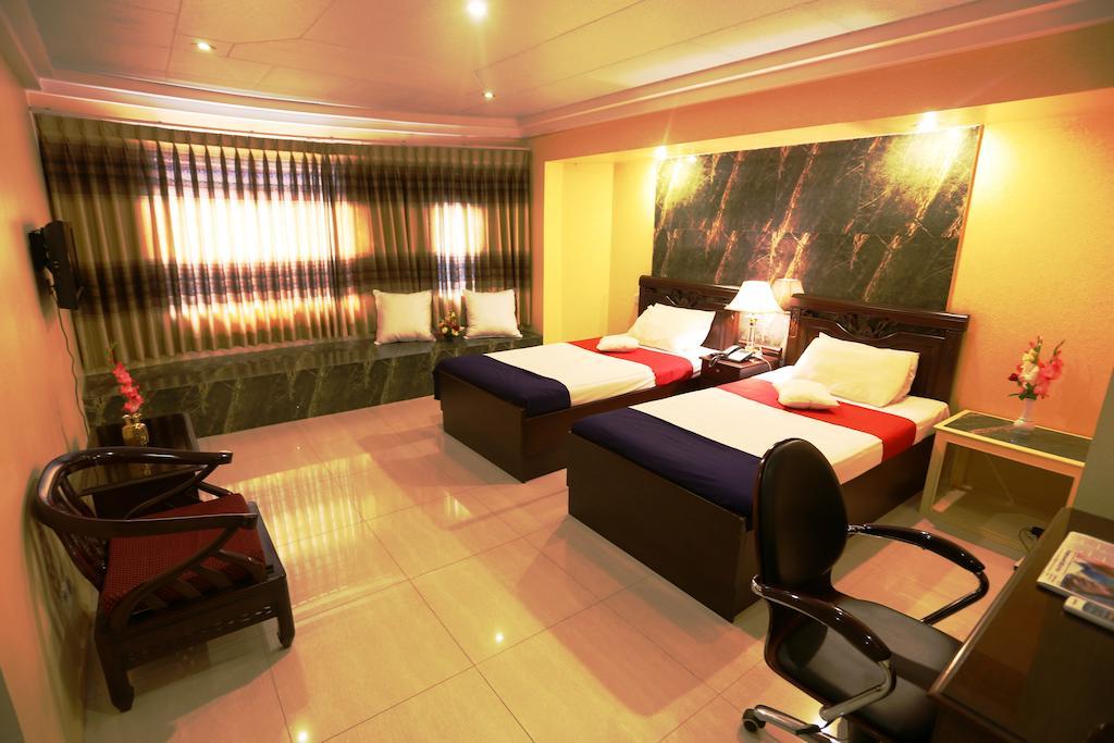 Eastern House Hotel Dhaka Exterior photo